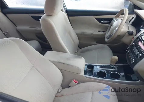 2014 Nissan Altima 2.5 S из США, поврежденный, VIN 1N4AL3AP1EN208574